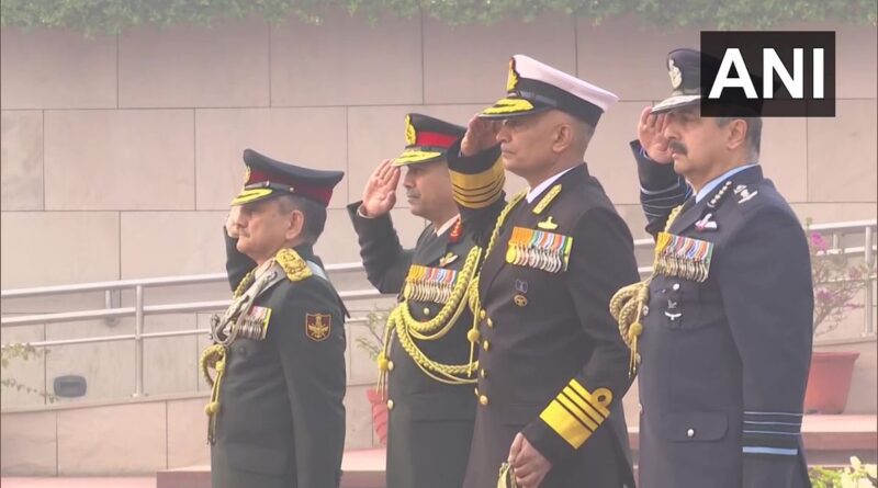 CNS Admiral R Hari Kumar remembers bravehearts of India
